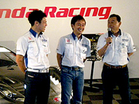 32ԁ@Nakajima@Racing@̃hCo[͓㗴IƒRFMI